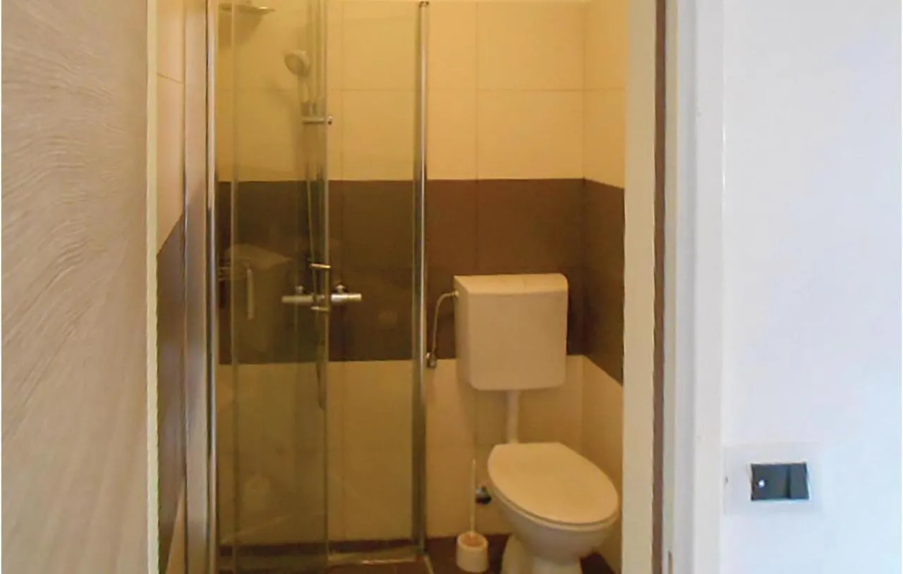 3 Bedroom Awesome Home In Medulin Croatia